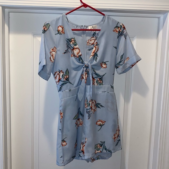 Socialite blue floral romper - Picture 1 of 3